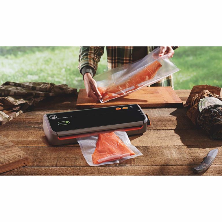 FoodSaver Vacuum Sealer GM2050-000 GameSaver Outdoorsman Sealing System