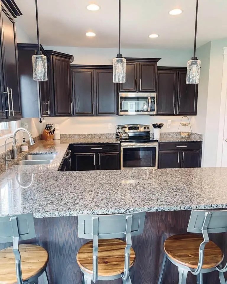 Black and White Granite Kitchen