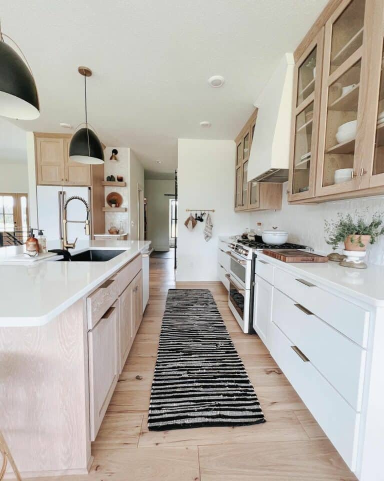 Black island with white quartz