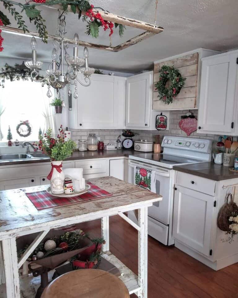 Chippy wood accents with red and green decor
