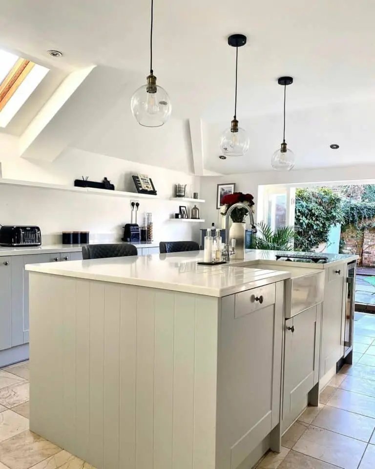 Glass pendant lamps