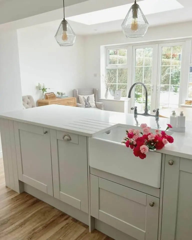 Gray kitchen with diamond pendants