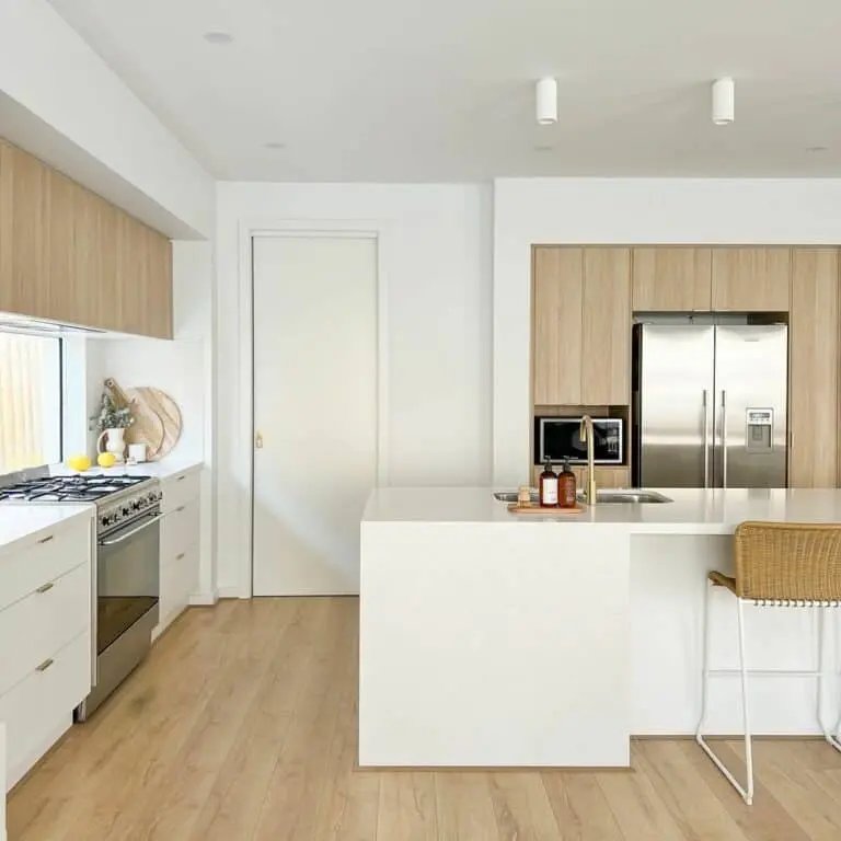 Light Oak Minimal Kitchen
