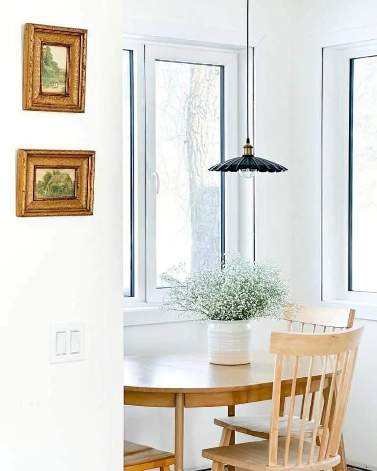 Vintage Accents in Modern Spaces