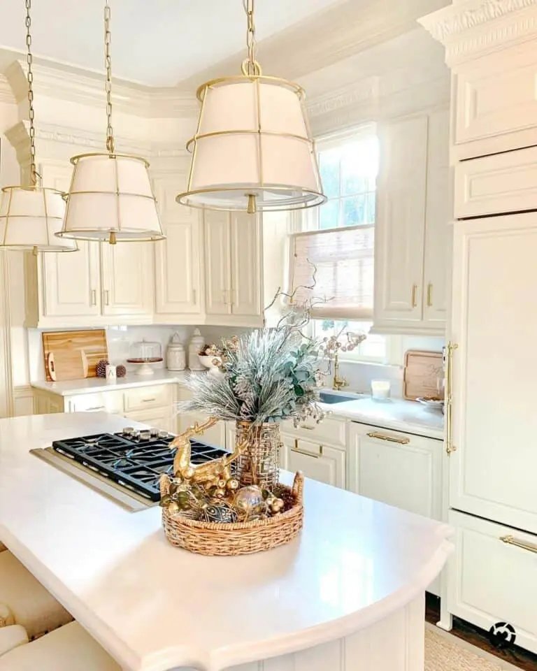 White and gold lamps