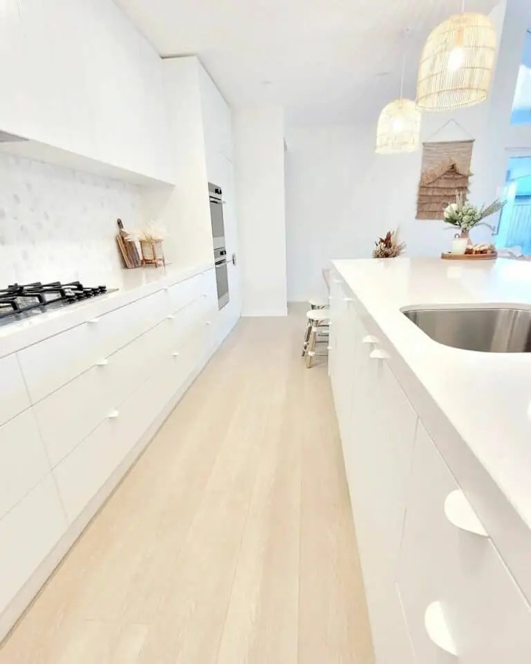 White cabinets, white countertops